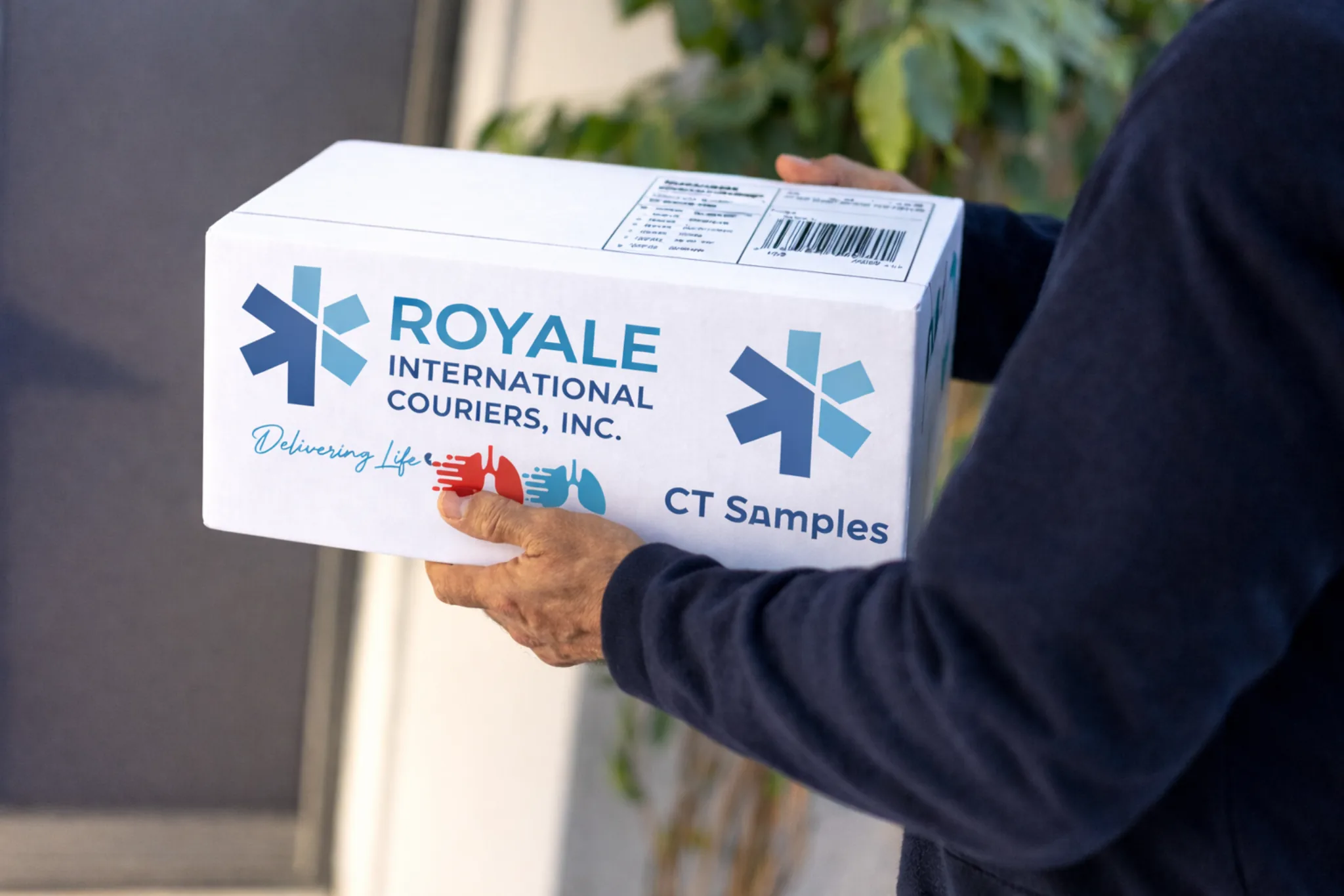 Specimen transport and medical sample packaging for diagnostic deliveries